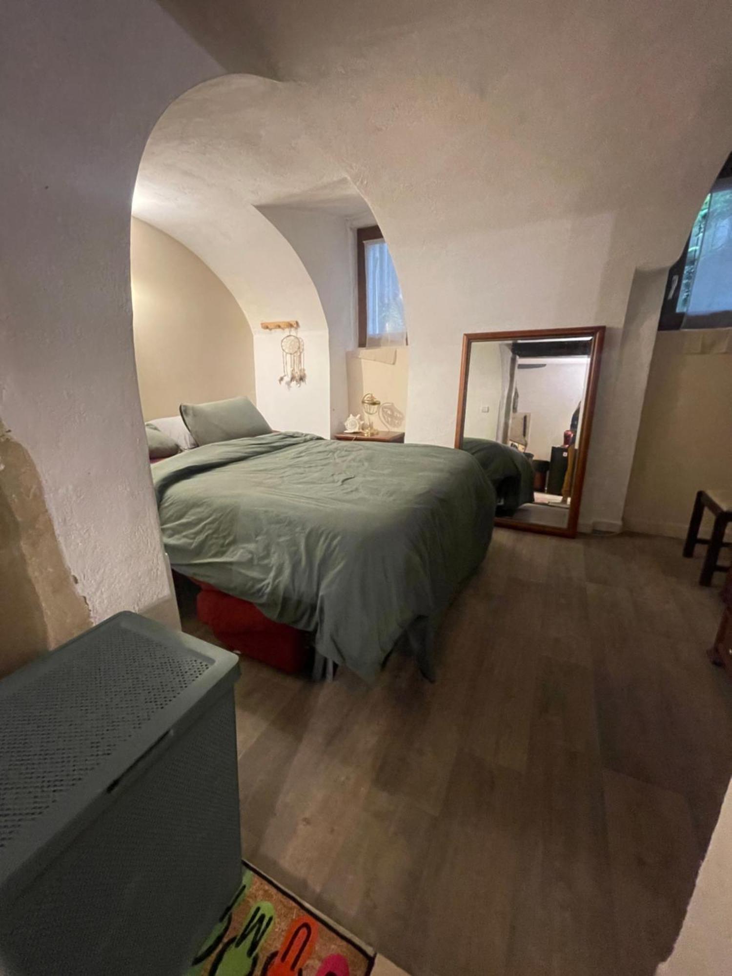 Rent Big Room With Breakfast Free In Old City Nancy Exterior photo